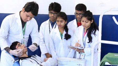 ডিপ্লোমা ইন মেডিকেল টেকনোলজি