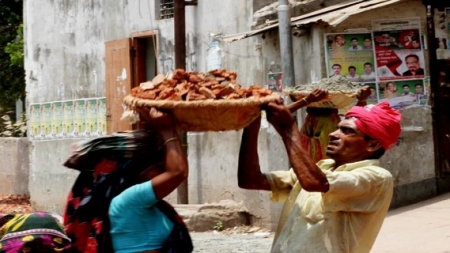 বাংলাদেশে নারী-পুরুষ সমান সমান