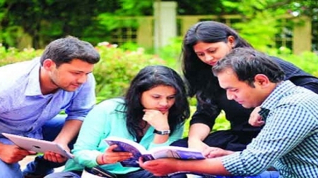 কাজের ফাঁকে এমবিএ
