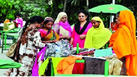 নারী উদ্যোক্তাদের ‘হলিডে মার্কেট’